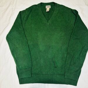 L.L. Bean Men's Forest Green V-Neck Sweater